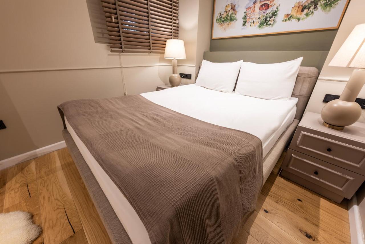 Bguest Pera Suites Istanbul Exterior photo