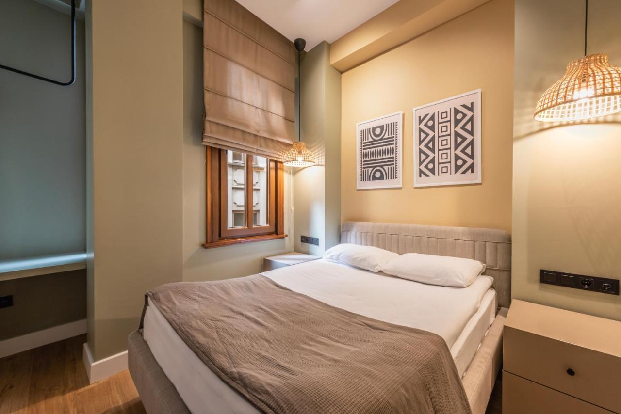 Bguest Pera Suites Istanbul Exterior photo